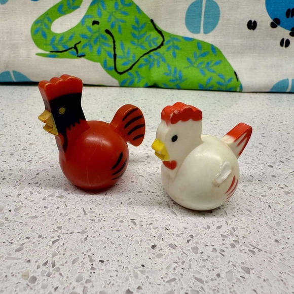 VINTAGE FISHER-PRICE LITTLE PEOPLE FARM PIECES - Picture 10 of 11